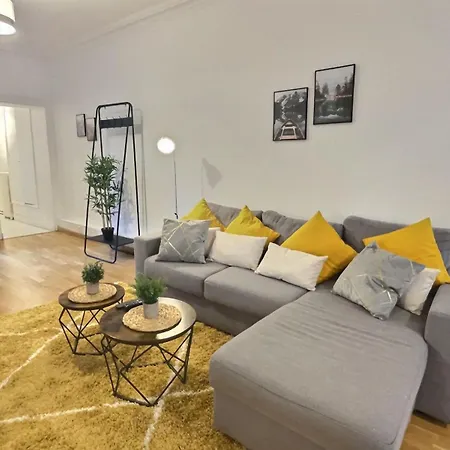 Plein Centre 8pers 4ch 2sdb, Terrasse, Billard Roe * Angers