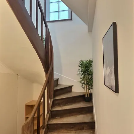 Plein Centre 8pers 4ch 2sdb, Terrasse, Billard Roe Apartment